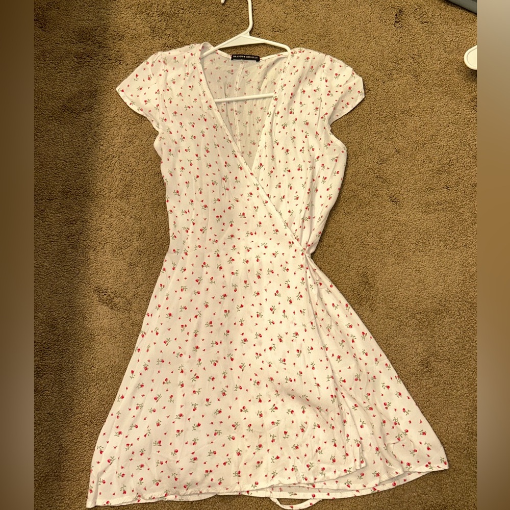 Brandy Melville White Floral Midi Dress